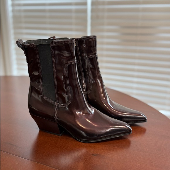 NWOT - Sarto by Franco Sarto Anina Bootie - Color: Bordeaux - Size 7 - Picture 3 of 8